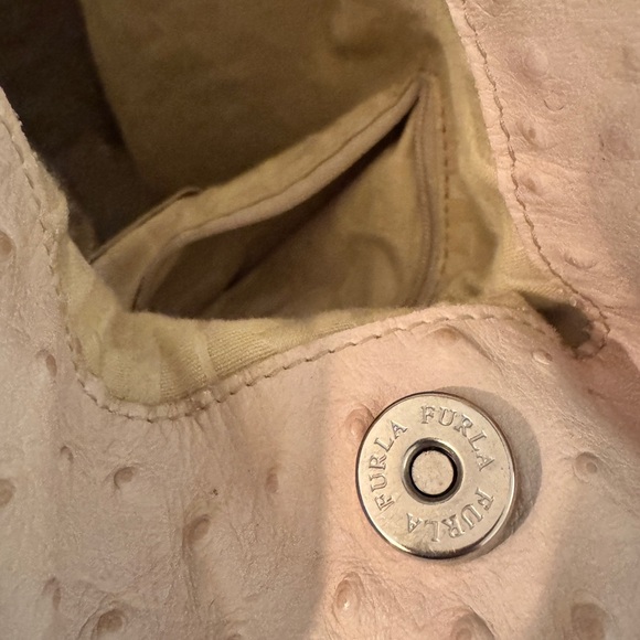 Furla Elisabeth Ostrich hobo bag %100 percent leather - Picture 9 of 16